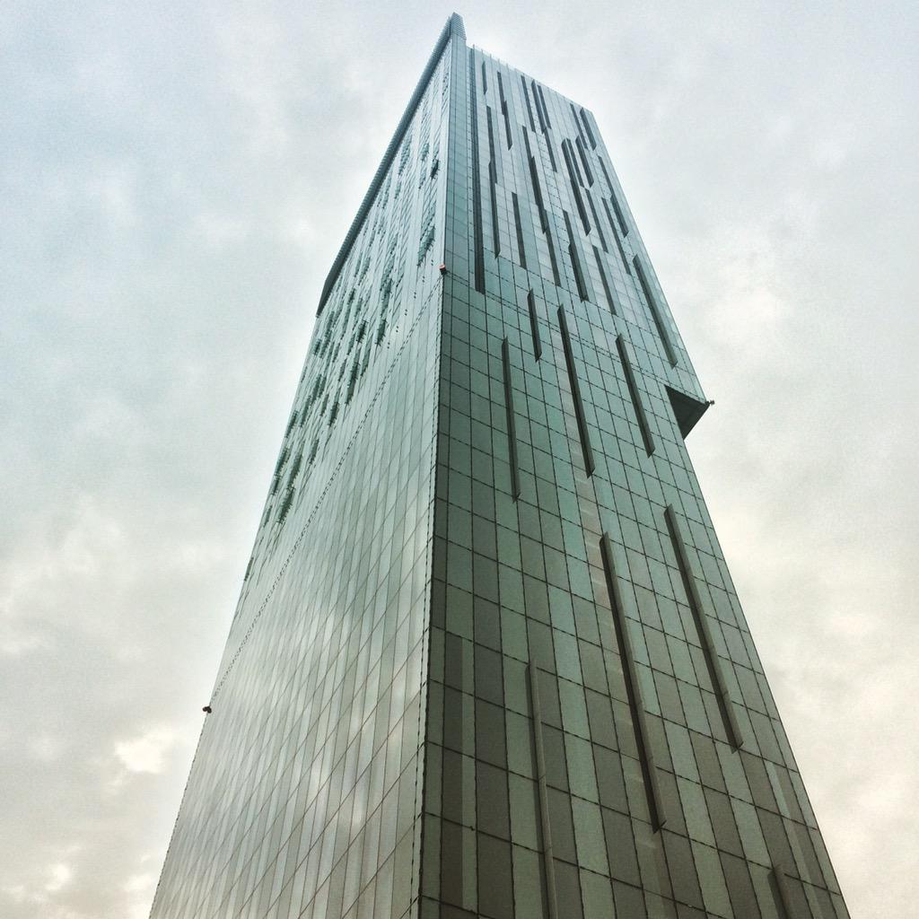 ryancroftDJ's tweet image. Just got off the train @DeansgateLocks felt the need to get all arty.. 🏢 @HiltonMCR @BeethamTower