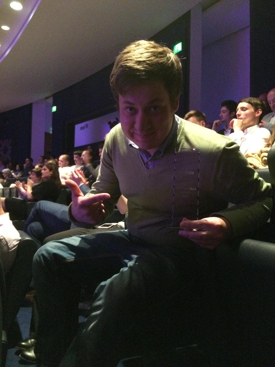 LeBruce's tweet photo. Wooooooo! @studio2080 winning the wild card EDGE! #EDGEFinal6 http://t.co/P8ccFqtseZ