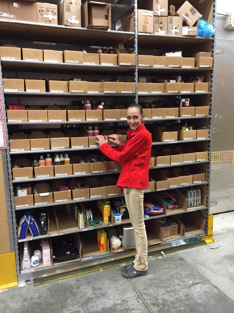 Purged cosmetics out of the back, were feeling much lighter!! #drivingsales <a href="/TroyRt/">rtbrownw3</a> <a href="/JoeWhiteEffect/">Joseph White</a> <a href="/Hoopsfans/">hoops.fans</a> #zoned