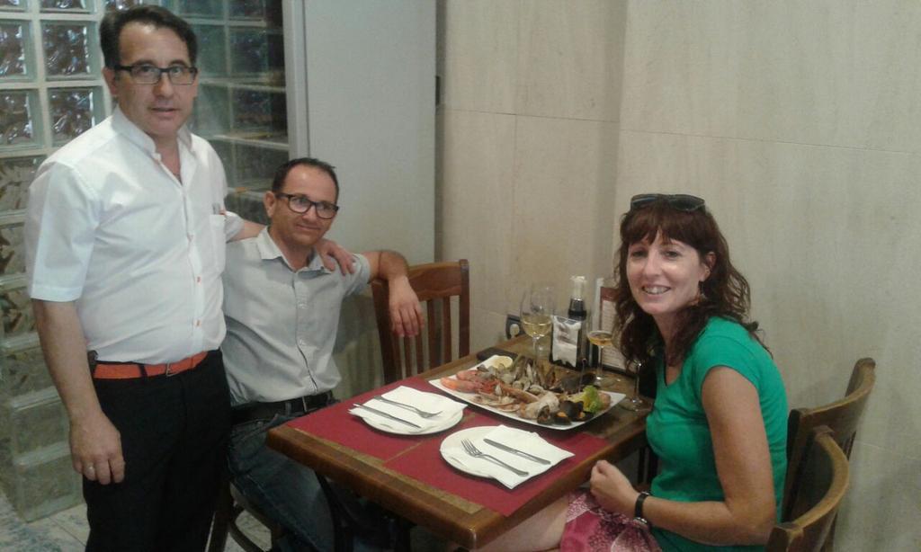 Los primeros en probar nuestra mariscada