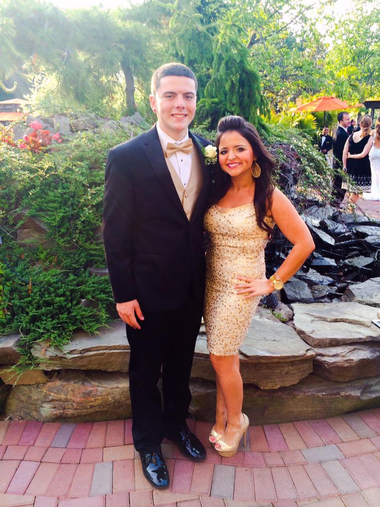 MissMignone's tweet photo. @nmoore99 Can't believe it's senior prom! #MooreThanJustARacket #MacPride #MacProm #ClassOf2015 #WheresLinda?! http://t.co/ZluiWUZzSD