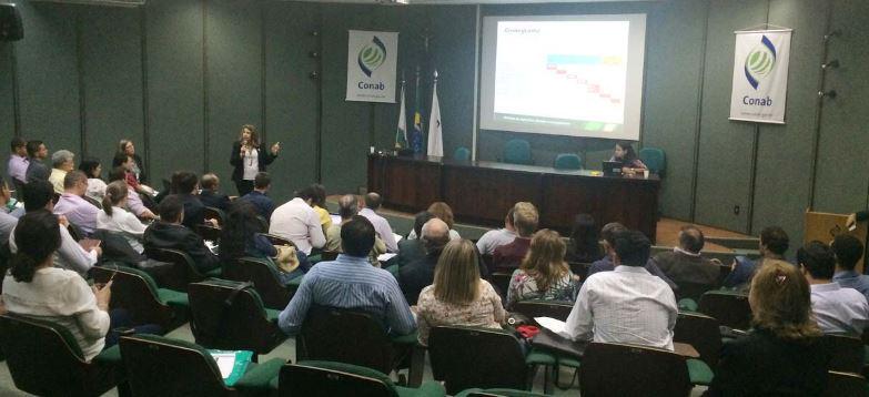 portalabcs's tweet photo. Barreiras sanitárias são fundamentais para reconhecer áreas livres de PSC.http://t.co/C0WA5LWocw http://t.co/zO3QXYxc2q