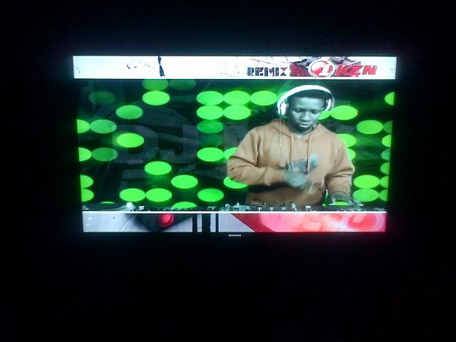 Dj_Martin_DM's tweet photo. Talking about real deep house tunes Meropa!!! #1KZN #DjMix #channel261 #Ceegawameropa http://t.co/hc79blV4S3