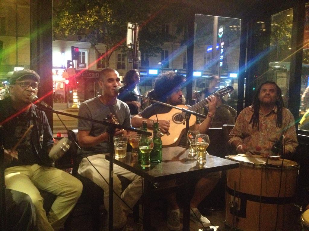 Roda de samba avec Roberto Moreno