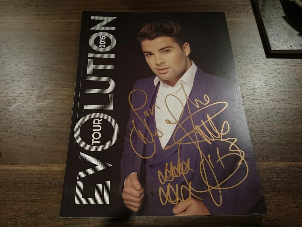 jonoct07's tweet photo. Thanks for the kisses @joemcelderry91 Great show in Retford tonight x http://t.co/uTON3L1FQ2