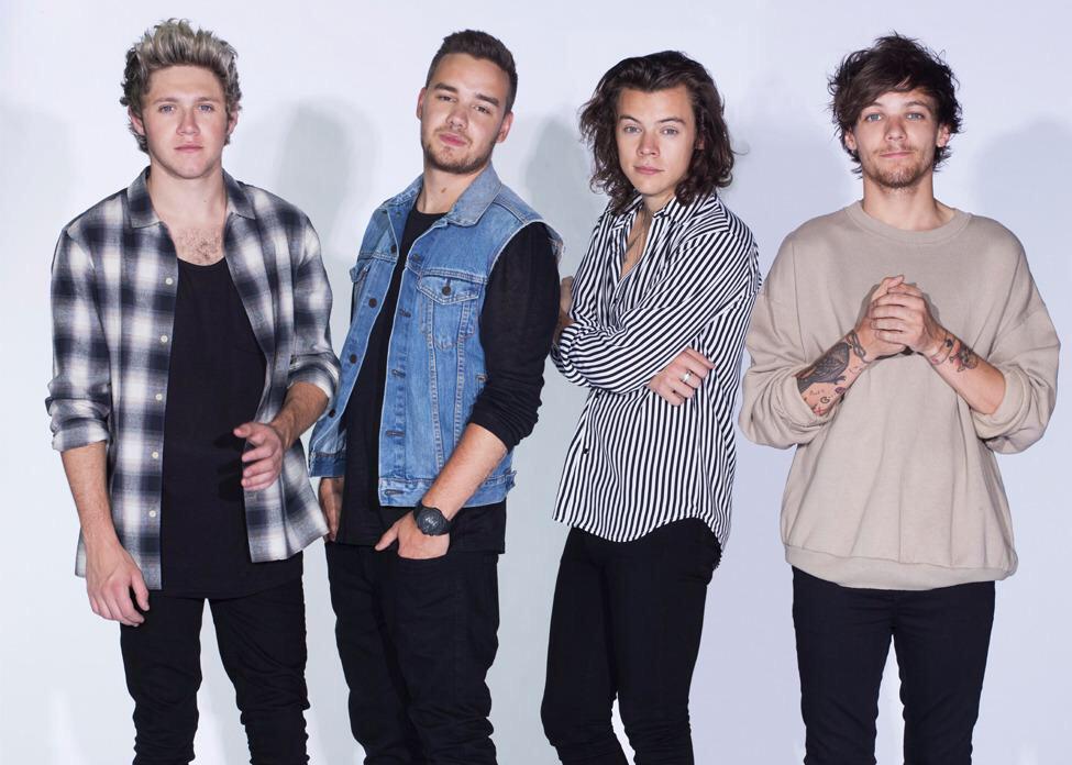 phaseoneradio's tweet photo. #OneDirection are planning to stick together while also working on solo projects, according to reports. http://t.co/uwix5pOKeQ
