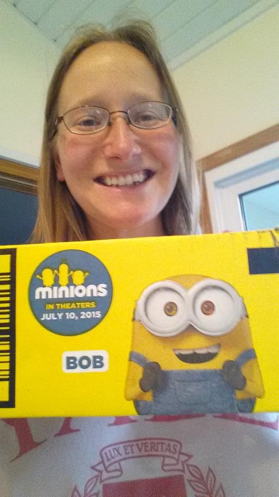 DryBonesRevived's tweet photo. Cute Amazon boxes! #MinionsBoxes http://t.co/CpU98nU5Zt