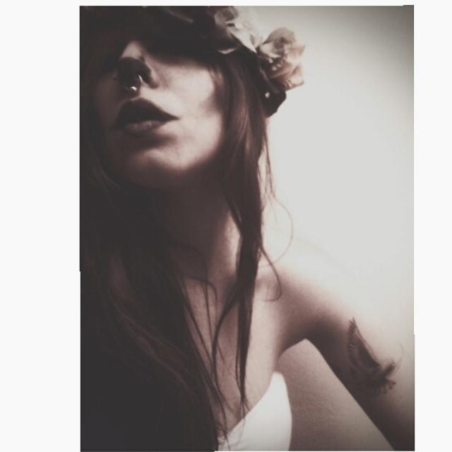 ClaudinaMonster's tweet photo. La mujer ocupa en el arte un lugar único e inigualable. No sólo por ser exquisita musa de inspiración ... http://t.co/xkyjrlVc7b