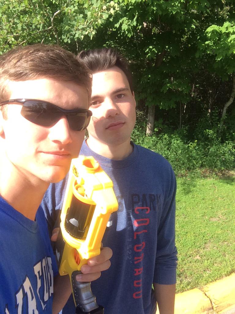 bananal15's tweet photo. No more alliances. AWJ of daddies darlings II killed by Bananal. @HopkinsNA15 http://t.co/qnVGKZLqaV