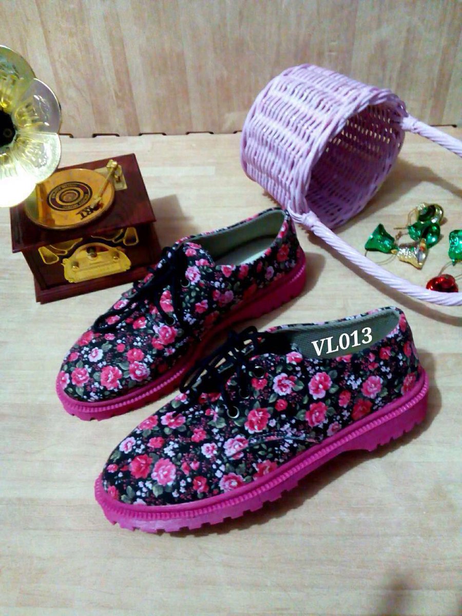 SepaTuit's tweet photo. sepatu docmart ecer 130rb. grosir 110rb/6pcs. Reseller dropshiper welcome.order 28061242 | 089668359006 iG: sepatuit http://t.co/7BW9PLDNJj