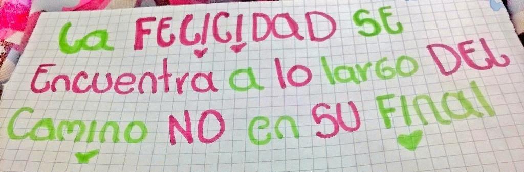 silvermistorre1's tweet photo. La feliiciidad 😊  se encuentra a lo largo 👉 del camiino 😲 no al fiinal 👌...!Triste pero verdadera realidad #cáptelo http://t.co/I8KAvb8ZoE