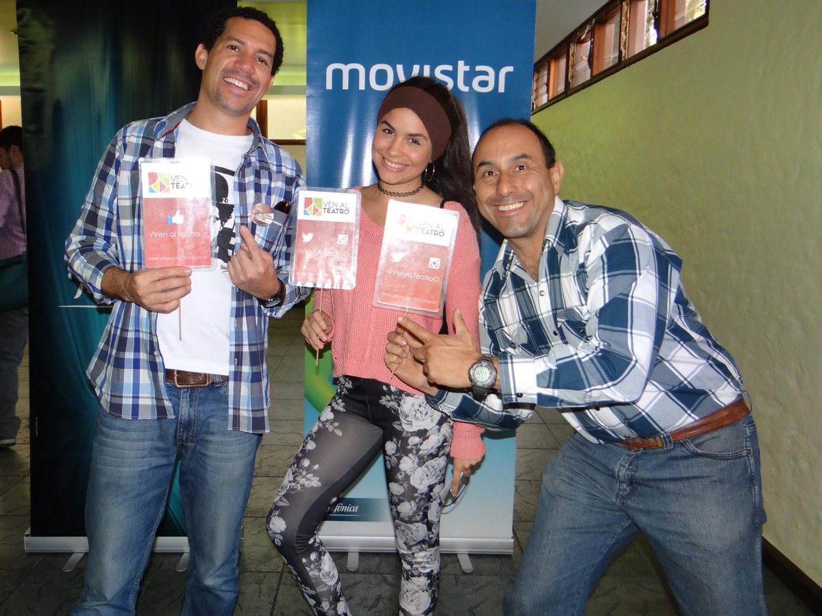 ESPASAMERIDA's tweet photo. Ven al teatro @VenALTeatrOo @HectorCabrera_  #JuntosHacemosCultura http://t.co/AdGHRJBkv0