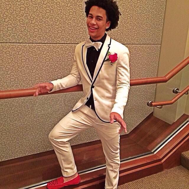 TMZPRFL's tweet image. Comment @ to vote! | @premevibes | @nineglizzy | @nineglizzy | @TILLXR | Comment @'s to vote! #pwprom2k15