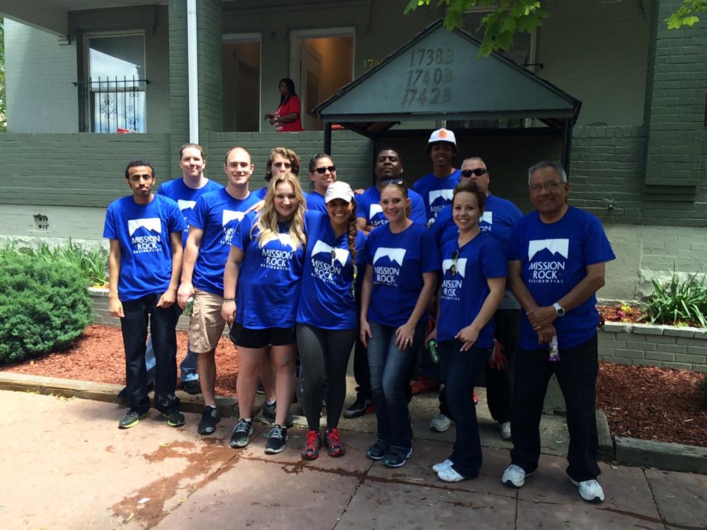 Mission Rockers giving back ... Participating in the #aamd Spring Clean 2015!
