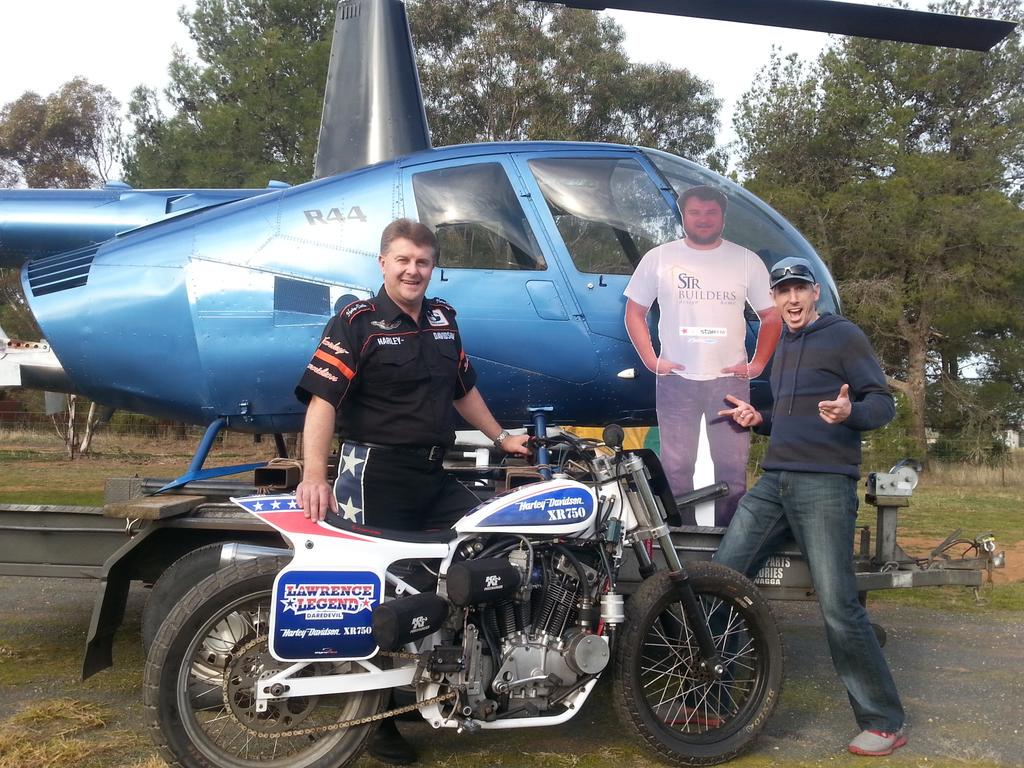 WaggaWill's tweet photo. Lawrence the legend #harleydavidson #Daredevil #evelknievel http://t.co/Yn6lN9xXcX
