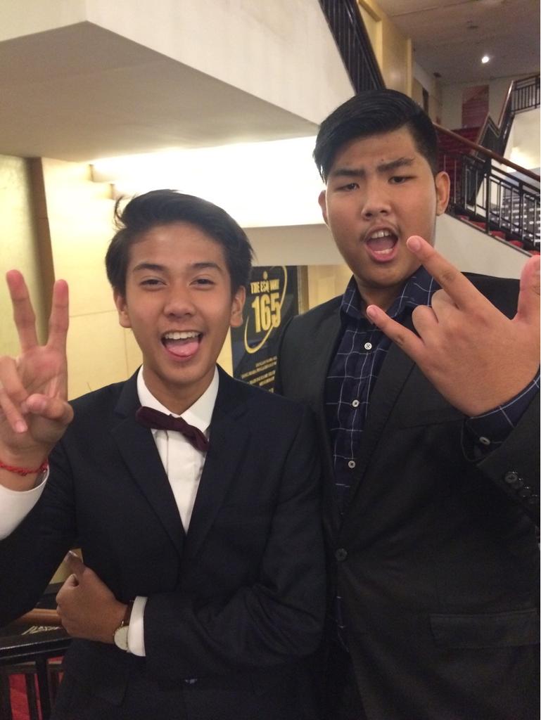 Cjrmates On Twitter Iqbaal Fadlan Graduation Gis Http T Co 6ix1skn5dp