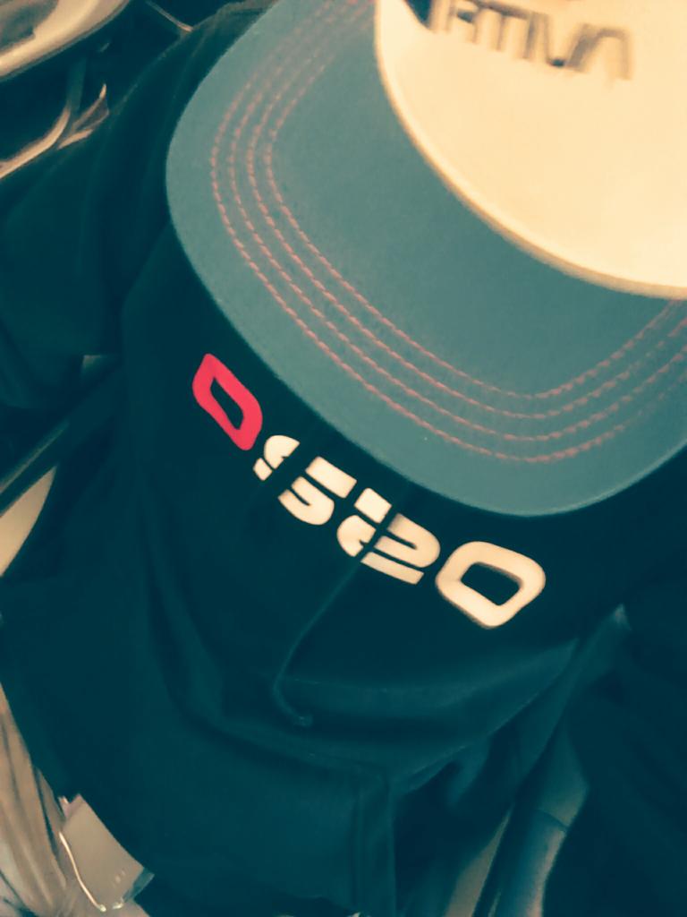 pererullan's tweet photo. Bon dia, fly to Madrid, abrochense los cinturones :) @OS2O_ @LaSportivaSpain @BlueMotorsPonts @Footbedcompany http://t.co/FYhTQSwfzG