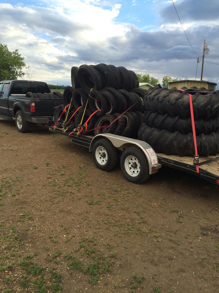 doubleclickhick's tweet photo. Thanks to @Johnith9 for letting me clean out his old tires!! #107 tires
#4H tire drive http://t.co/l3O0PCxw5I