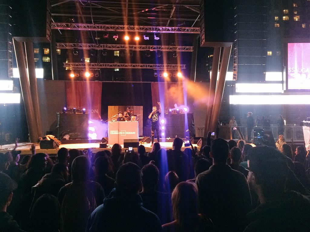 PizzaNova's tweet photo. At #SaugaBlockParty &amp; @TheRealSonReal is killing it on stage!! Thanks to everyone who came out tonight! @MCSEvents http://t.co/KqyNOMmDWG