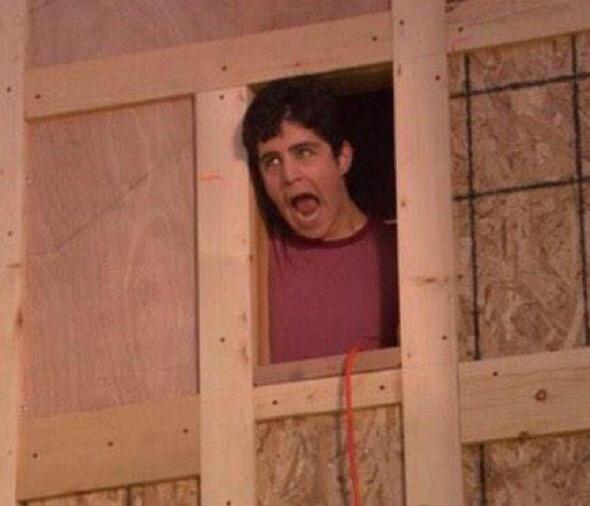 ImMattyy's tweet photo. When your trapped in studio tower and he has an LMG http://t.co/K7ryIEG1os