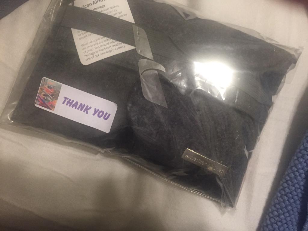 AerospaceInfo's tweet photo. For trade: AA RenoAir amenity kit, brand new sealed. DM for details. http://t.co/2MrgMj4Kby