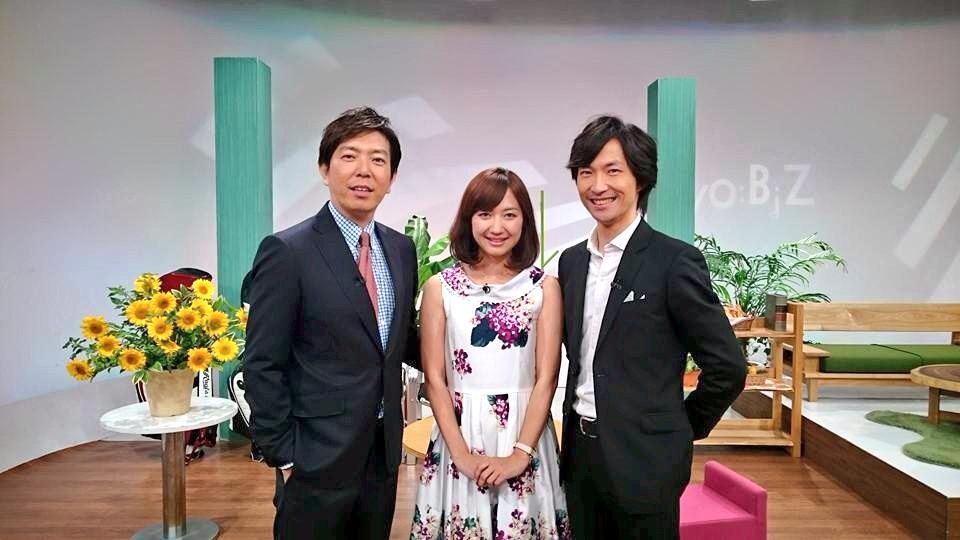 遠藤奈美 Kbs京都アナウンサー 昨日のkyobizsコメンテーターは笹岡隆甫さんでした 私の衣装は京都駅前地下街ポルタの ロイスクレヨンさんの素敵なワンピース スミレのプリント気に入りました 色違いもあります Http T Co Zdnmzor81r Http T Co