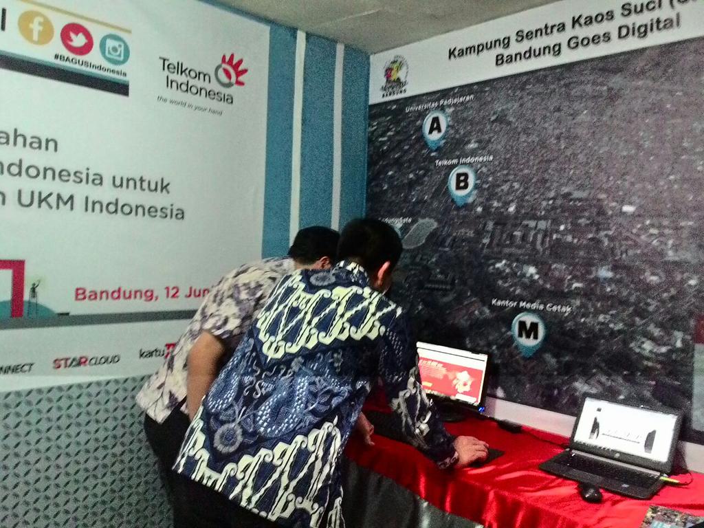 IndiHomeBdg's tweet photo. Launching Kampung UKM Digital Suci Bandung, UKM goes digital @ClickBandung @ridwankamil @mawaluddin http://t.co/ZpYVaaABV6