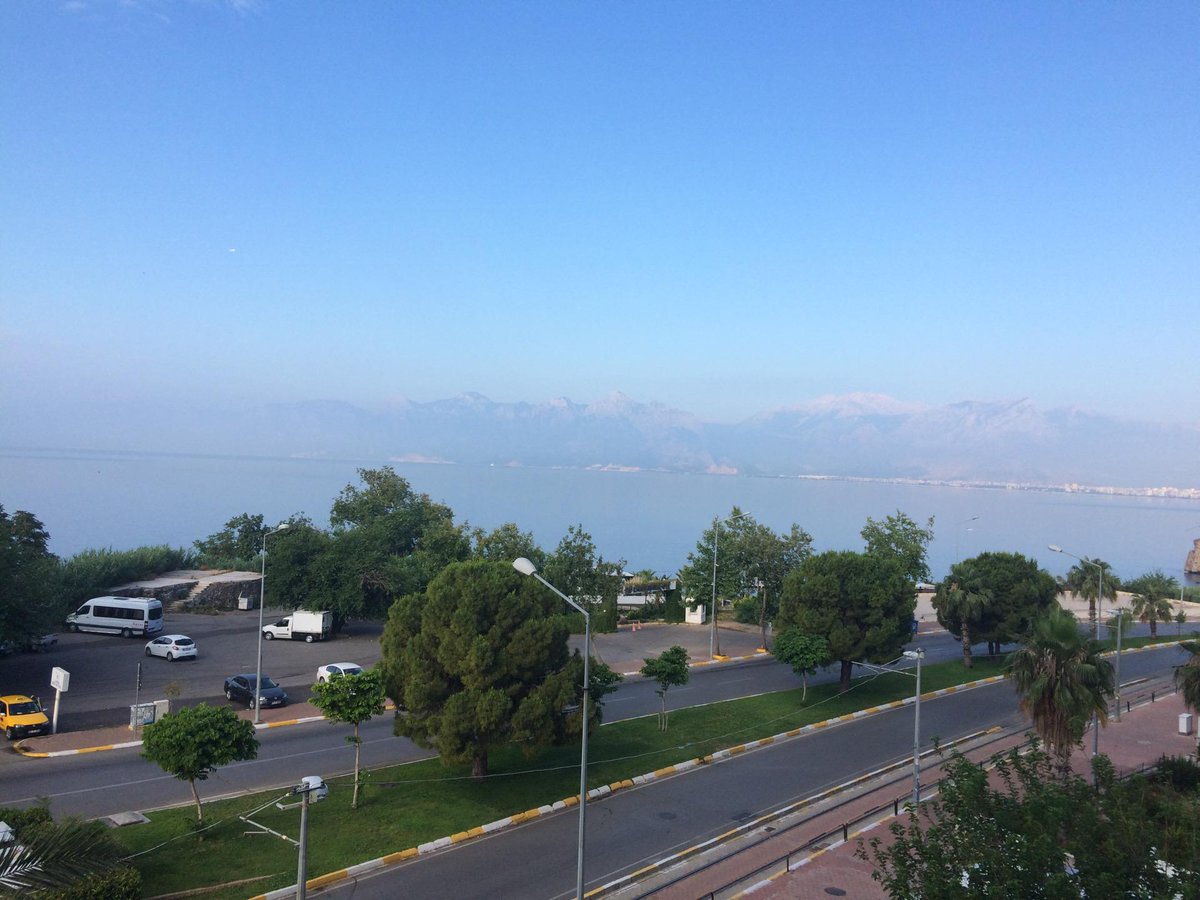 Günaydın Toroslar:) (@ B.a.l.k.o.n ;)) w/ <a href="/esracimren/">esracimren</a>) swarmapp.com/c/dLeITmVZ0tO