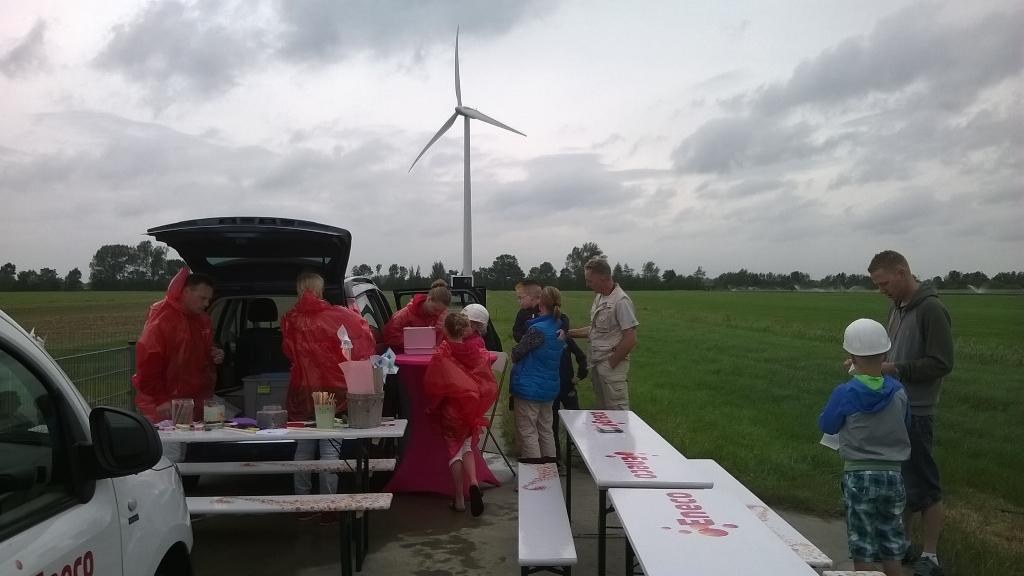 S_Streekstra's tweet image. Wat een aanloop in Lopik voor Eneco Omwonenendag. Windturbine bezichtigen en een goede kop koffie