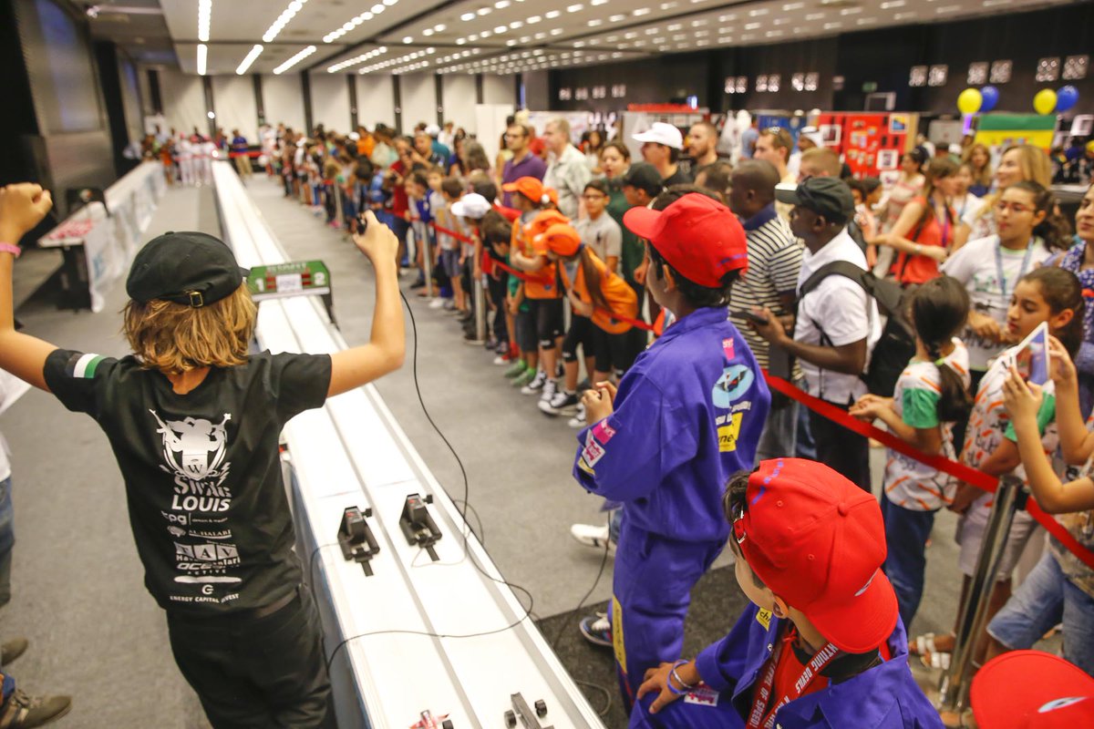 ymcofficial's tweet image. Good luck to all teams competing at 2015 #FormulaEthara Finals! #FormulaEthara #AbuDhabiGP #ChampionsOfTomorrow