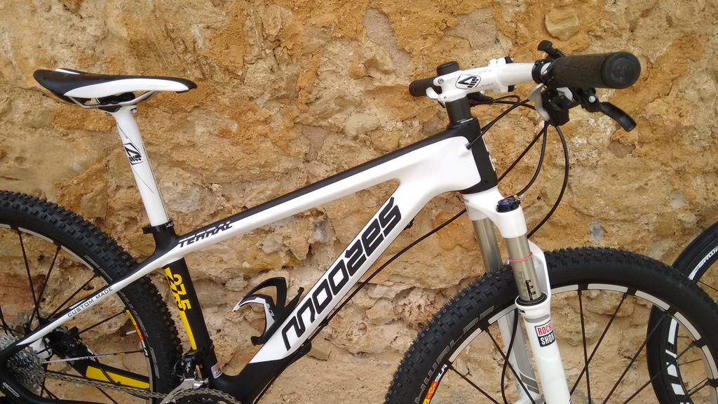 cclloret's tweet photo. Les @moozesbikes de @BergantiBikes, protagonistes ahir a la presentació del #cclloret! http://t.co/RGVV1LK9rM