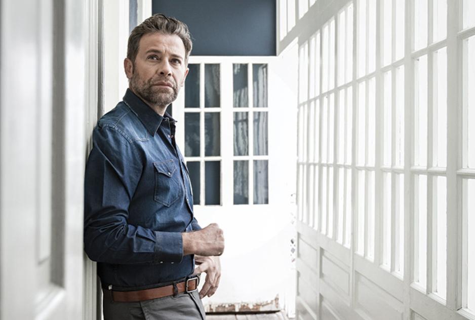 Roberto_Cabrera's tweet photo. @juanmabernalch by #FelipeLuna para @Gatopardocom. Felicidades por tu Ariel debido a tu actuación en @ObedienciaP http://t.co/kUB0SFM8N6