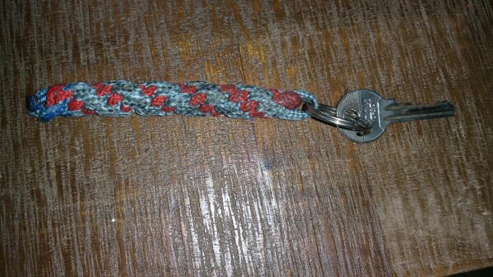 Zojuist deze sleutel gevonden op de weg op de Jol.Wie is hem kwijt?<a href="/verlorenopurk/">verloren op urk</a>