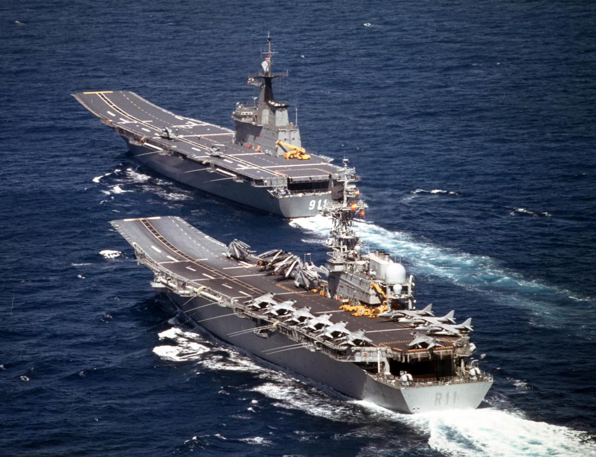 かいちょう V Twitter プリンシペ デ アストゥリアスと姉妹艦ともいうべきタイ海軍の空母チャクリ ナルエベト 東南アジア唯一の空母であるが 公式な艦種はヘリ空母で航空機運用はあくまで2次的なもので離発艦訓練もほぼ凍結中とか Http T Co Nbxxnwhws3 かいちょう V Twitter プリンシペ デ アストゥリアスと姉妹艦ともいうべきタイ海軍の空母チャクリ ナルエベト 東南アジア唯一の空母であるが 公式な艦種はヘリ空母で航空機運用はあくまで2次的なもので離発艦訓練もほぼ凍結中とか Http T Co Nbxxnwhws3