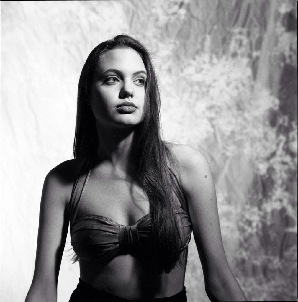 fckbbyg's tweet photo. Porque tão linda? http://t.co/8bjbBmAO3j