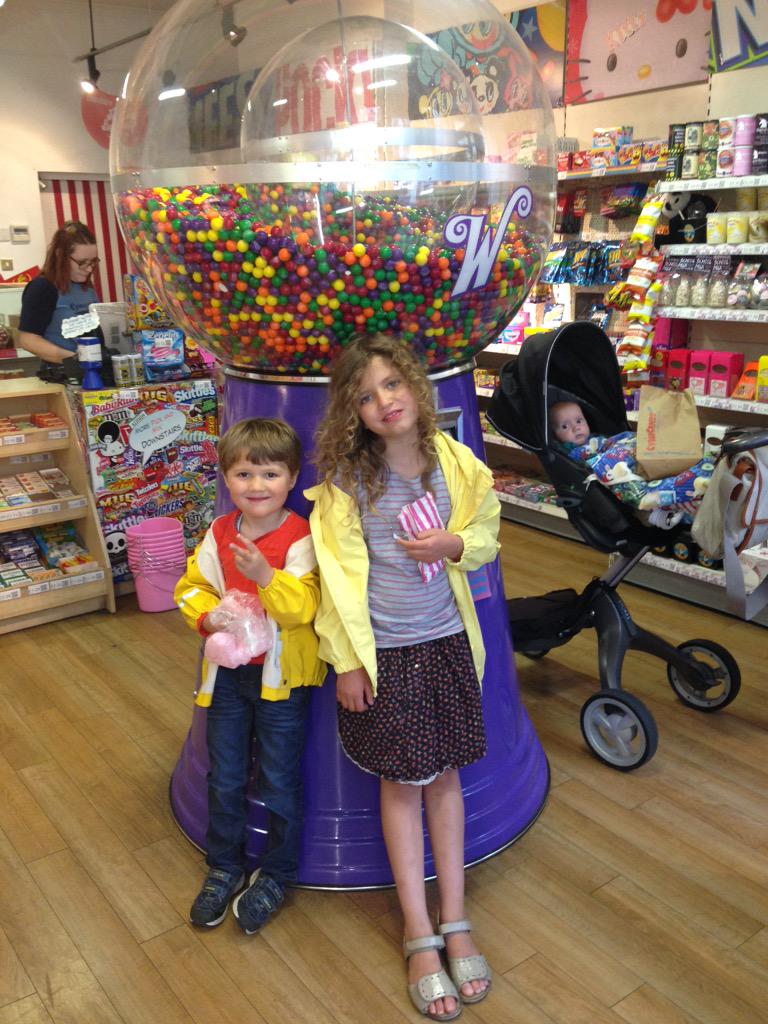 evapapesch's tweet photo. #OMGUMBALL #cybercandy #OMGumball stocking up for candy sushi making, Swedish fish and all http://t.co/kRTTW0t0DV