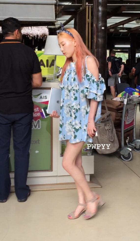 [PIC][13-06-2015]TaeYeon – Sunny – Tiffany – YoonA và SeoHyun trở về Hàn Quốc vào sáng nay CHYKAZwUEAAiWjq