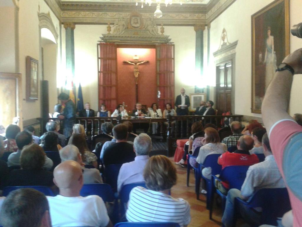 Ja és una realitat. El nou govern de progrés ja ha pres possessió a #Biar. Estem emocionats #avantBiar