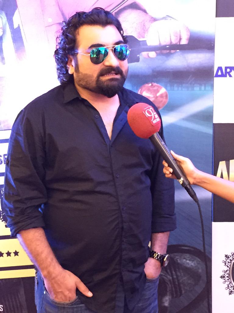 bizmaxtv's tweet photo. #WrongNomeetpress @Jerjees @aryfilmsary @Salman_ARY http://t.co/nsGpb2V7UX