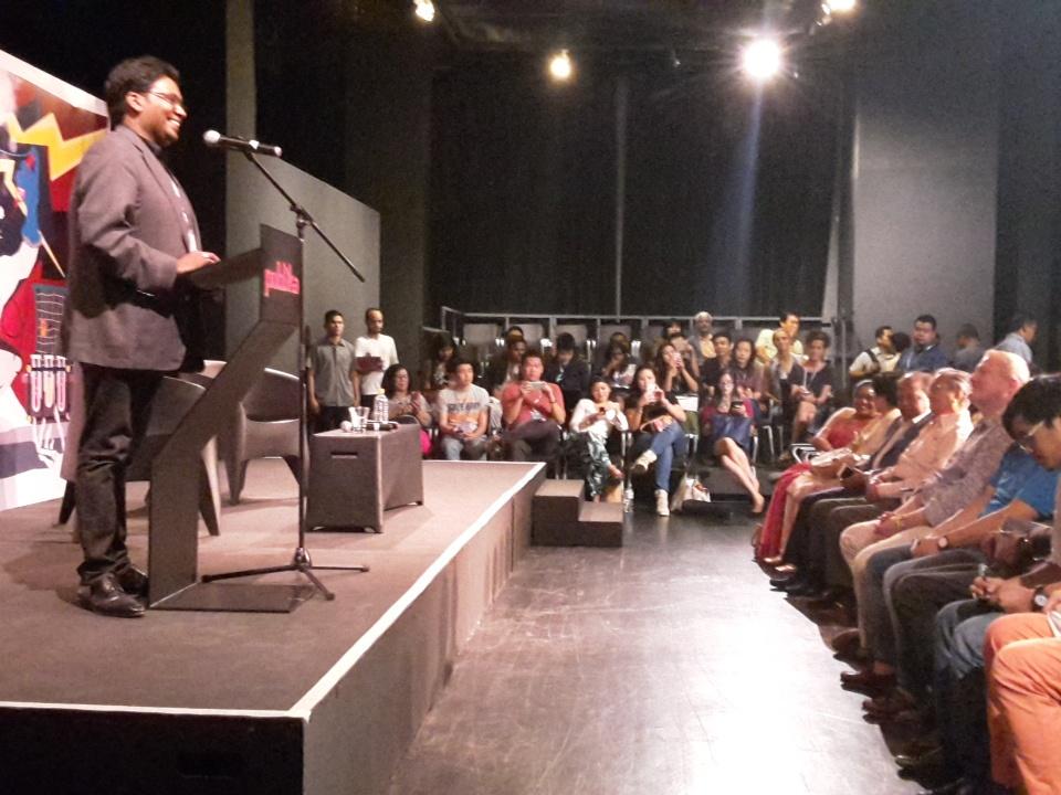 Embedded image permalink