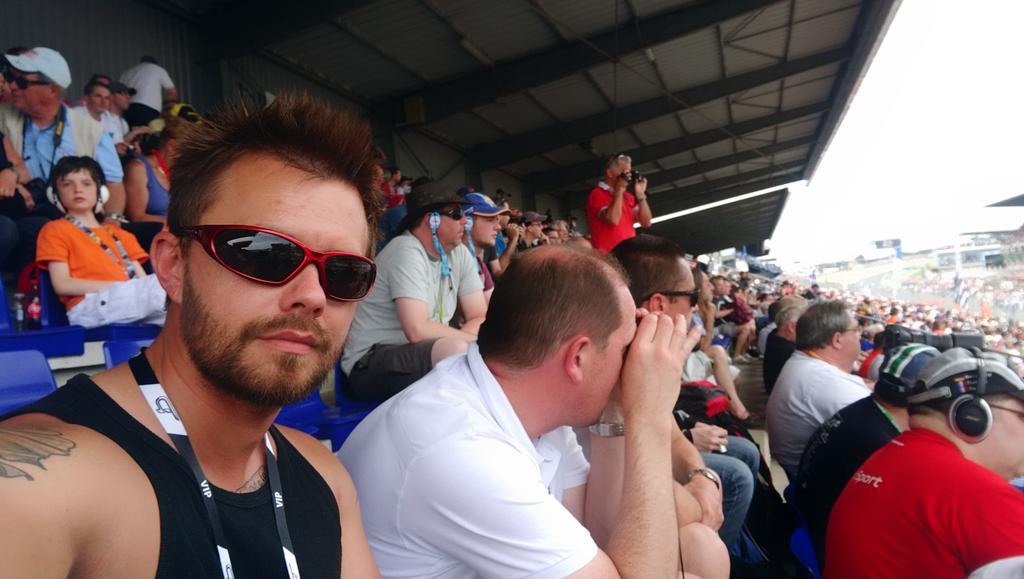 AngryDuck76's tweet image. Let Mans is crazy crazy. Let's do some racing in the sunshine #LeMans24h @SouthfieldsTN @PatrickDempsey