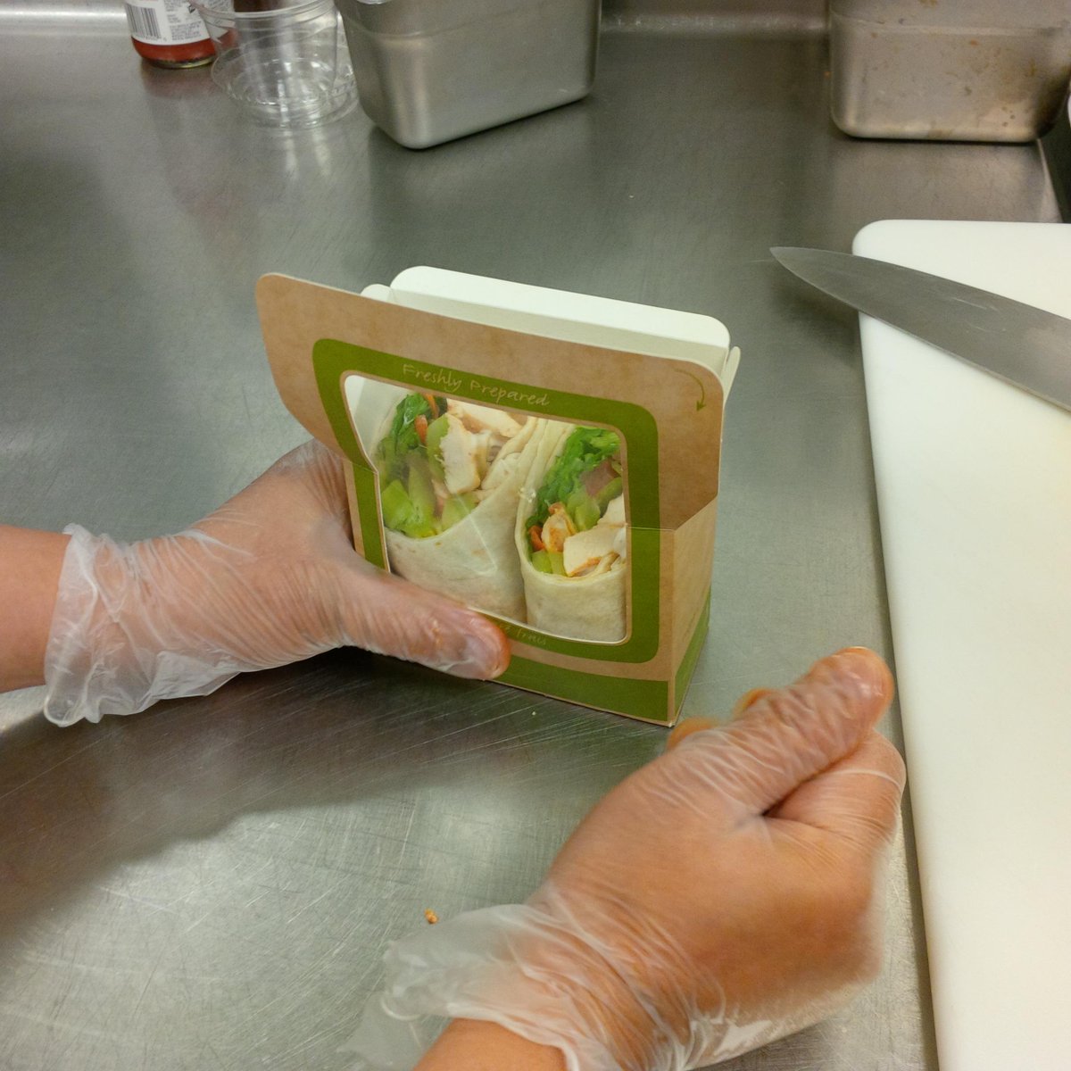 ChefWayne007's tweet photo. @OntheGoQC @SidMehta10 @CEOCGC Lunch is getting ready for OTG training. Chefs are having a blast! Food is the Focus! http://t.co/vQiPo4ob85