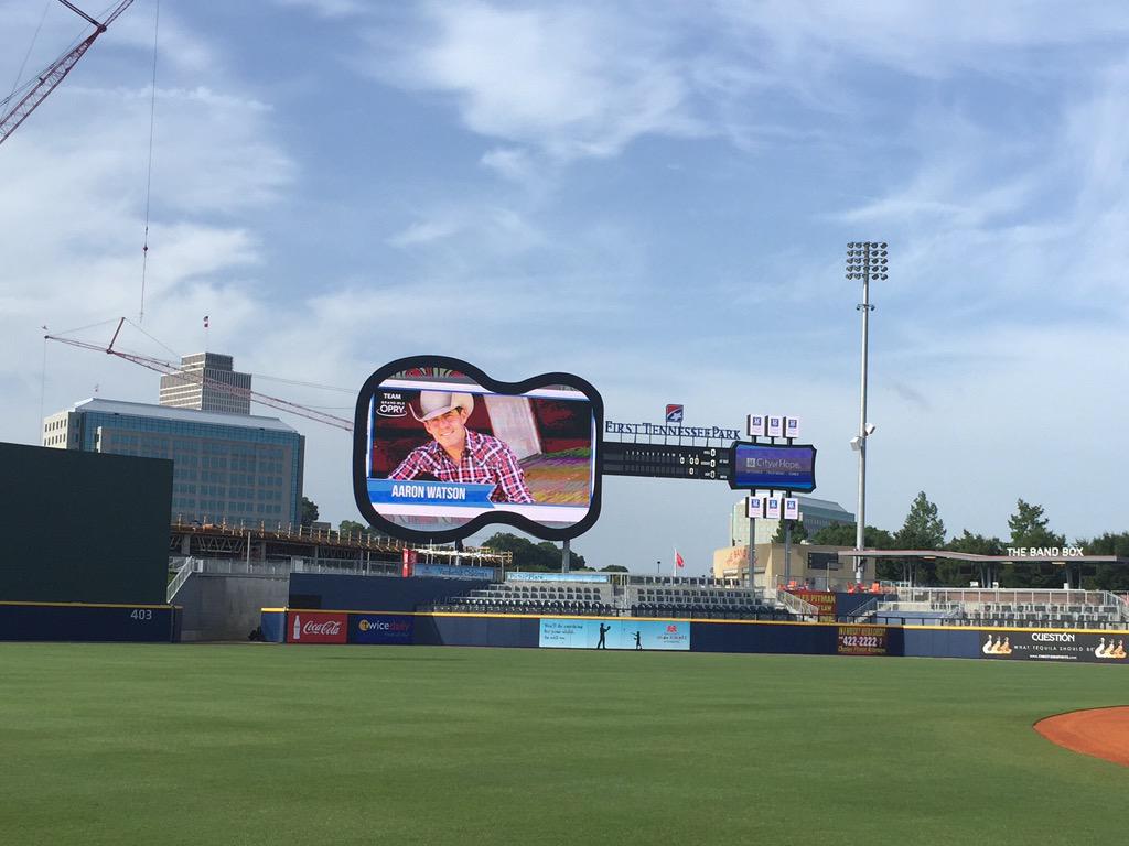 aaron_watson's tweet image. Getting ready to play for Team @opry @cityofhope Celeb Softball Game @FirstTNPark #CMAFest