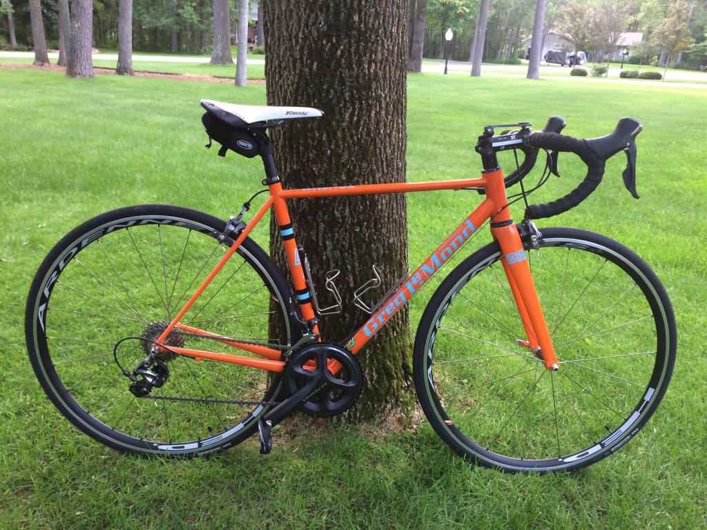 Falcon4611's tweet photo. @LeMondFans #whereiswashoe my gorgeous Washoe ready for a ride in Wisconsin Rapids, WI http://t.co/kcvAQWE6PC