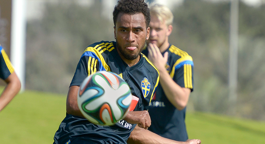 TV: Dela Drömmen med Kiese Thelin: "Folk fattar inte hur stor Zlatan är i Frankrike":
fotbollskanalen.se/u21-em/tv-dela…