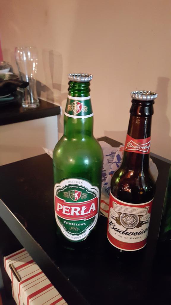 ducks_wba's tweet photo. There's only 1 KING OF BEERS :) #budweiser http://t.co/tQXUeGwgao