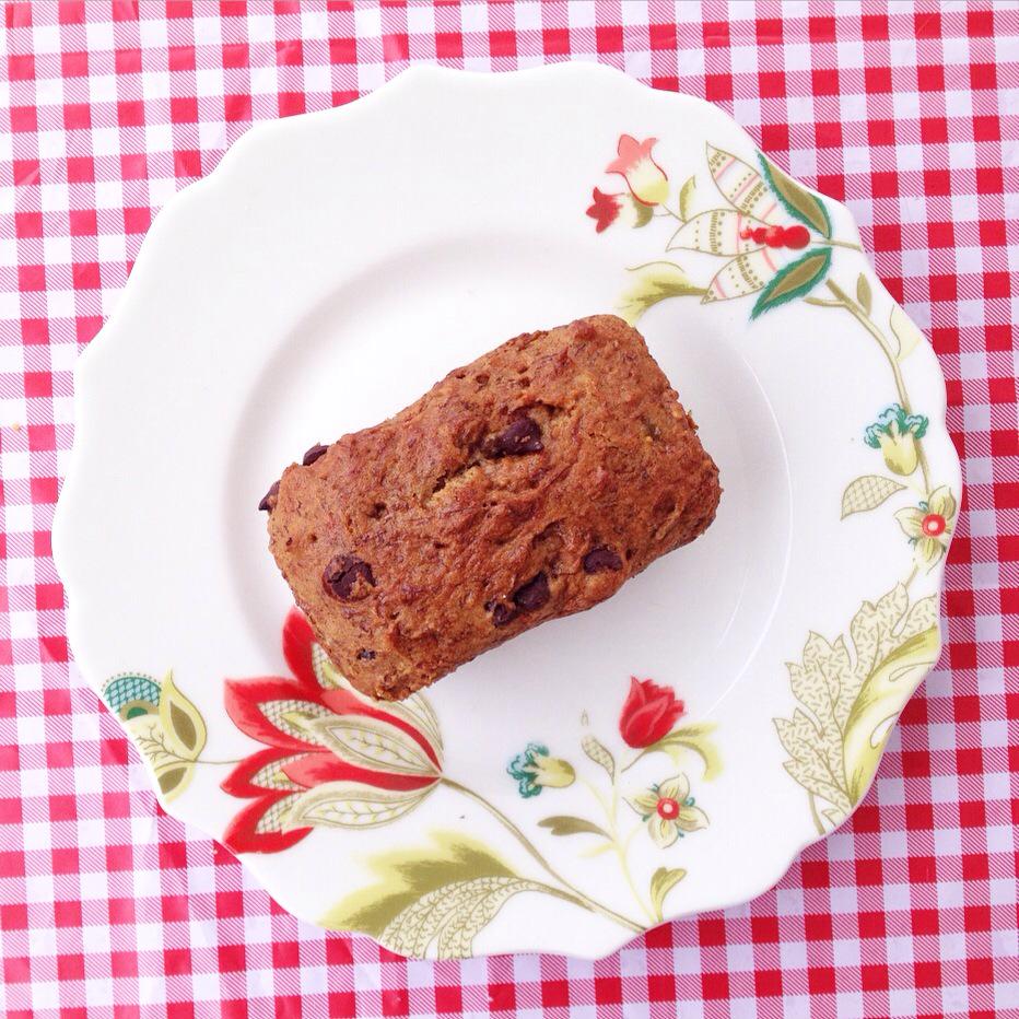 AlternativBaker's tweet photo. Mini Banana Bread Loaves with Chocolate Chips? Yes please!! We will be at the market until 2! http://t.co/udeoGs9m5b