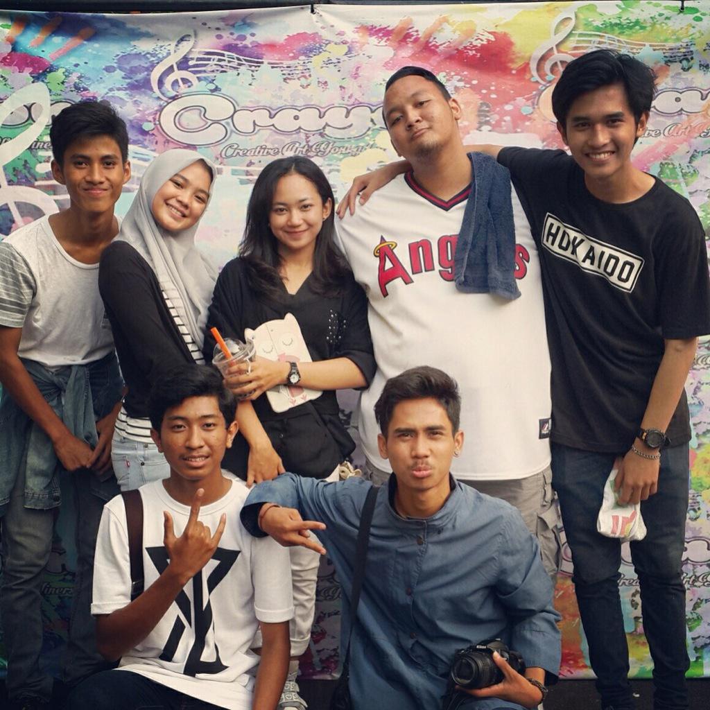 Makasih banyak buat <a href="/OSIS09JKT/">SMPN 9 JAKARTA</a> yg udah bolehin kita main sore tadi..sukses terus buat event event selanjutnyaa!!😏😏😏