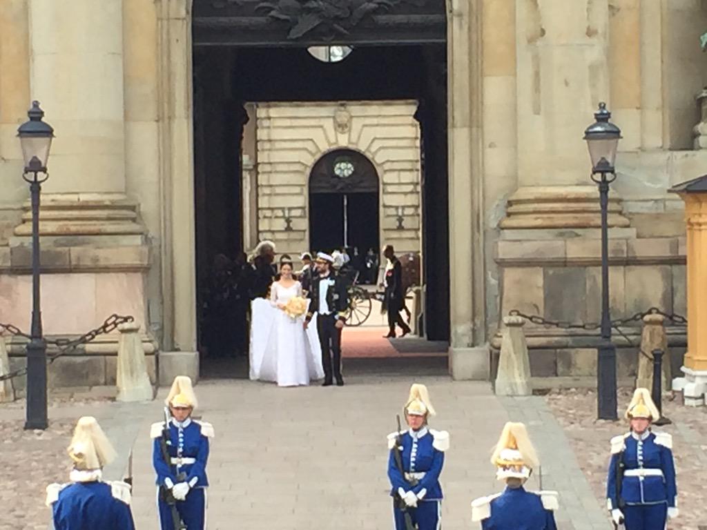 BODA DEL PRINCIPE CARLOS FELIPE Y SOFIA HELLQVIST - Página 3 CHZ6NKnWwAA87hr