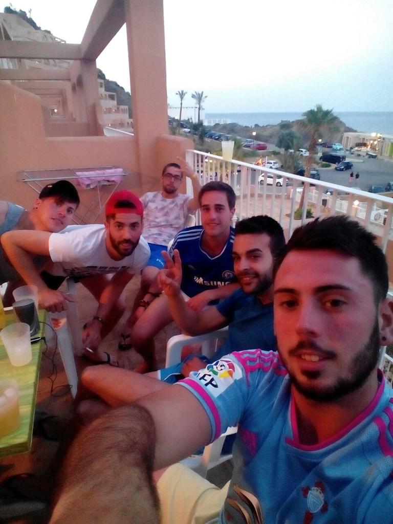 De buen rollito en Mojacar!!@LorenzoBoluda14 <a href="/pedroferez/">pedro ferez sanchez</a> <a href="/ismael_lorca7/">Ismael</a> <a href="/698Hotmai/">diego ruiz</a>